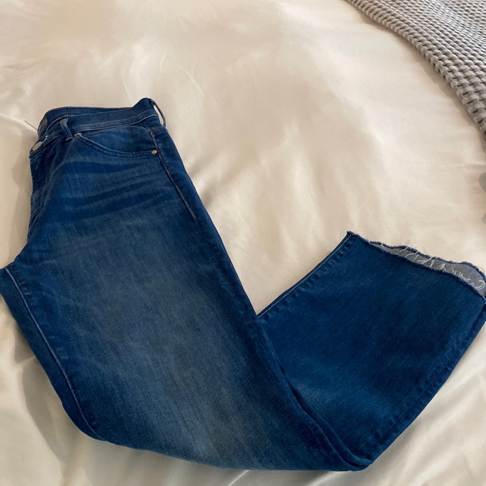 Mother Denim The Insider Crop Step Fray